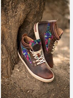 inkkas |  Brown Leather Sokoke Floral Camping  Hi Top
Boot  Women 10 men 8